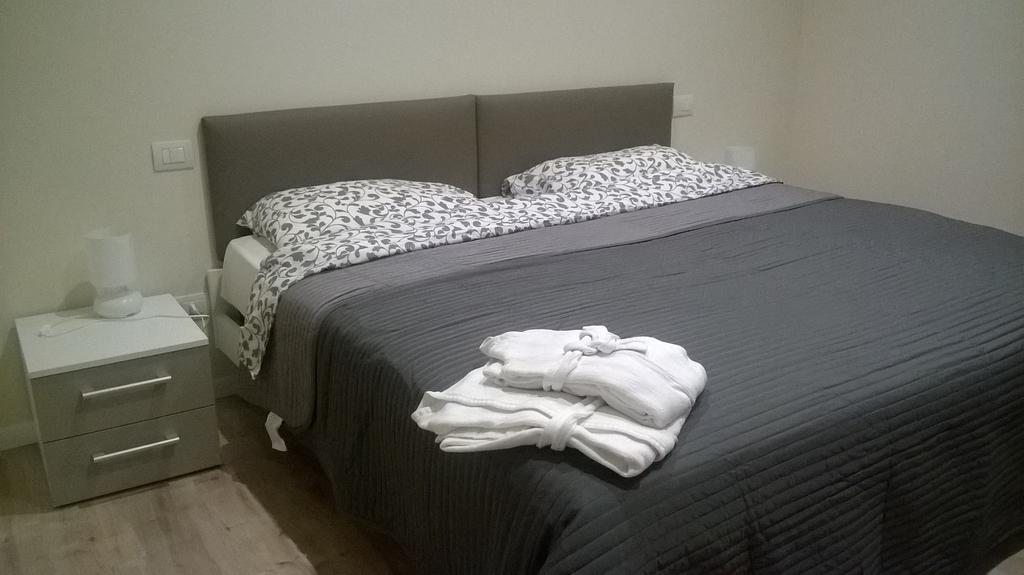 Residence Il Poggio Al Sole Тосколано Мадерно Екстериор снимка
