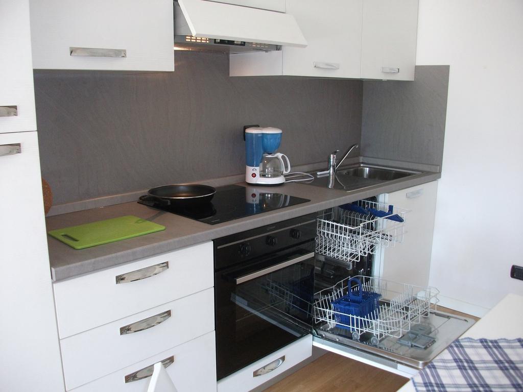 Residence Il Poggio Al Sole Тосколано Мадерно Стая снимка