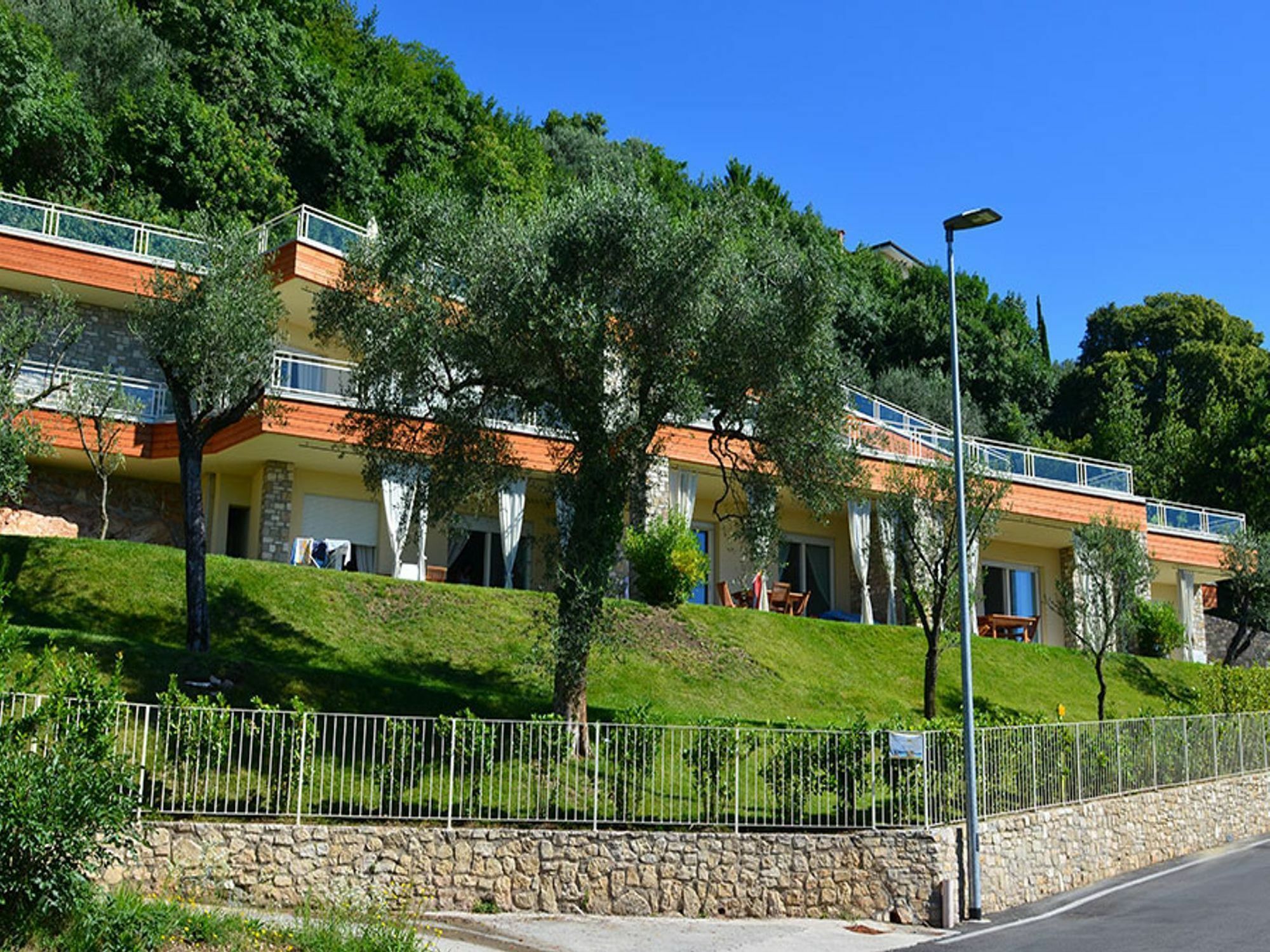 Residence Il Poggio Al Sole Тосколано Мадерно Екстериор снимка